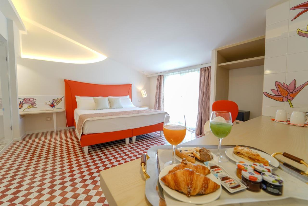 Suite Hotel L'Oasi Di Riaci (Adults Only) سانتا دومينيكا المظهر الخارجي الصورة