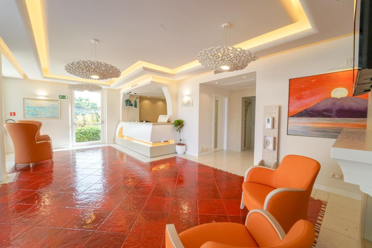 Suite Hotel L'Oasi Di Riaci (Adults Only) سانتا دومينيكا المظهر الخارجي الصورة
