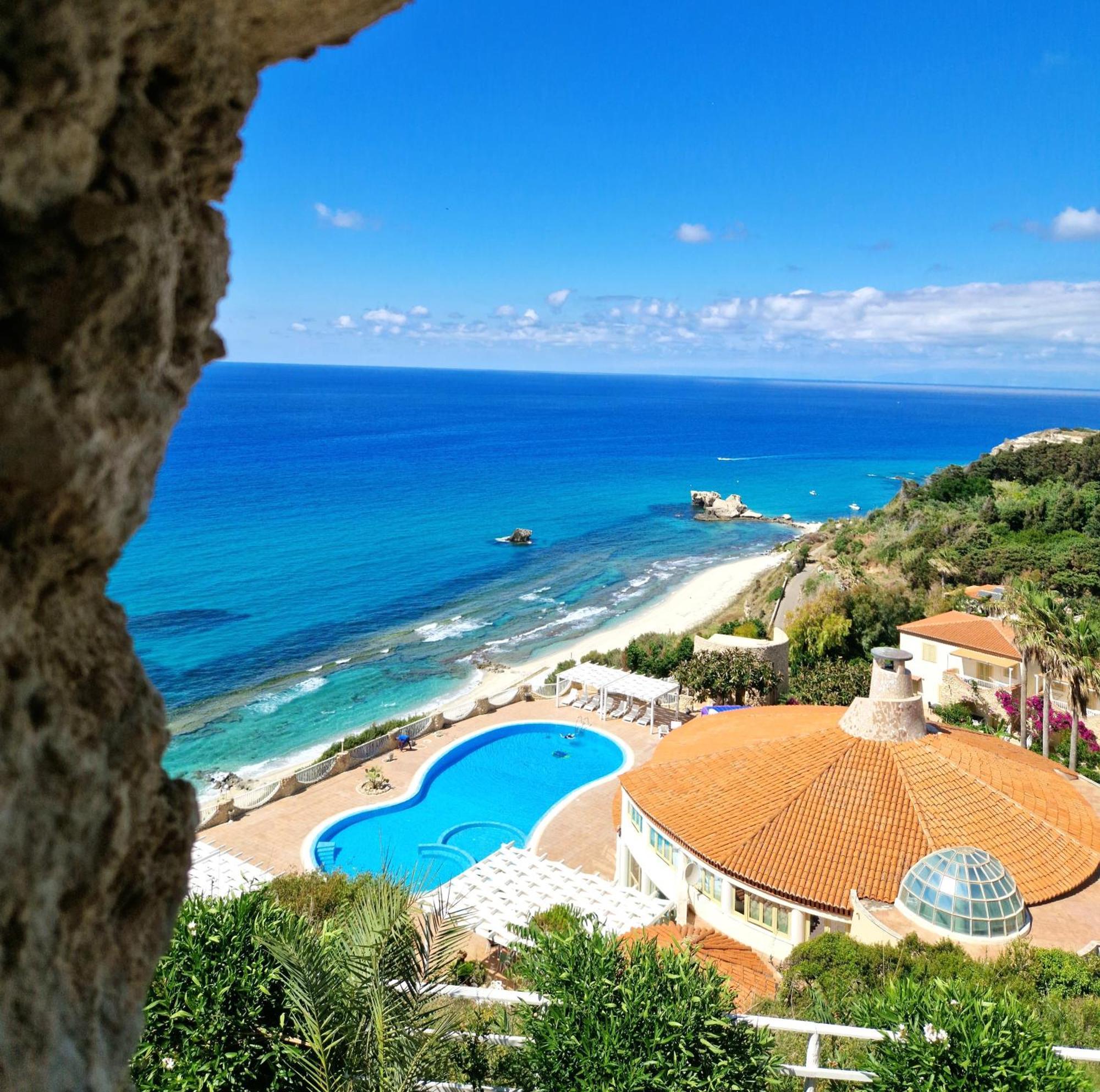 Suite Hotel L'Oasi Di Riaci (Adults Only) سانتا دومينيكا المظهر الخارجي الصورة