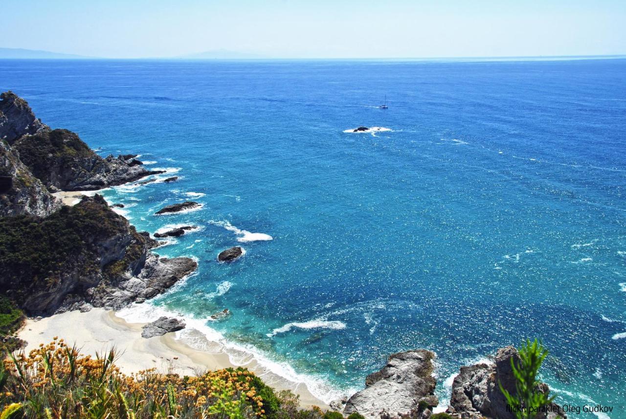 Suite Hotel L'Oasi Di Riaci (Adults Only) سانتا دومينيكا المظهر الخارجي الصورة